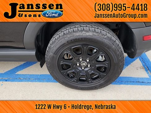 Used 2025 Ford Bronco Sport Badlands image 16