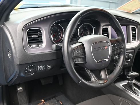 Used 2023 Dodge Charger SXT RWD image 15