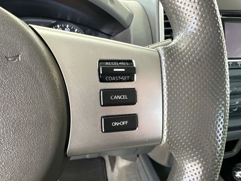 Used 2016 Nissan Frontier SV image 16