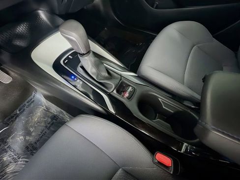 Used 2021 Toyota Corolla SE FWD image 25