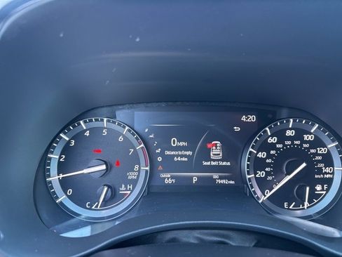 Used 2020 Toyota Highlander Limited image 17