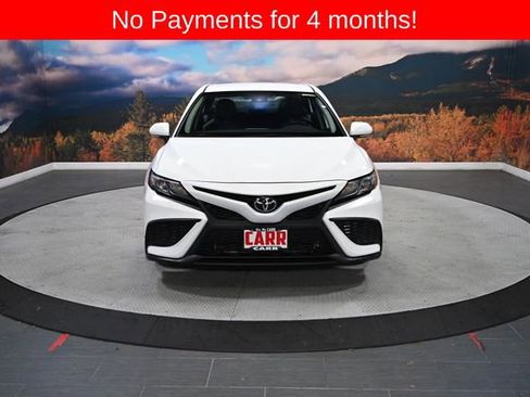 Used 2024 Toyota Camry SE image 3