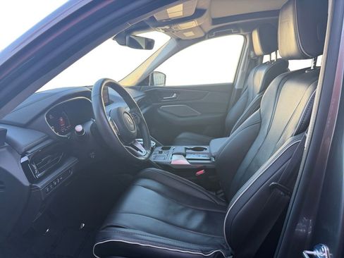 Used 2023 Acura MDX SH-AWD w/ Advance Package image 9