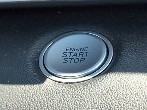 Used 2022 Hyundai Elantra SEL image 24