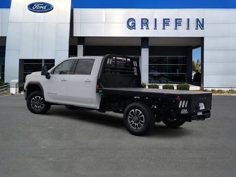 Used 2023 GMC Sierra 3500 SLE w/ SLE Convenience Package image 9