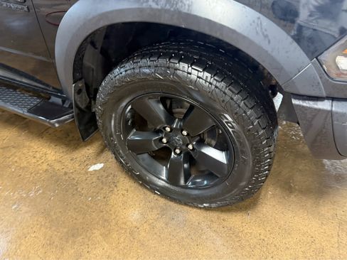 Used 2019 RAM 1500 Classic Warlock w/ Trailer & Traction Group AWD/4WD image 4