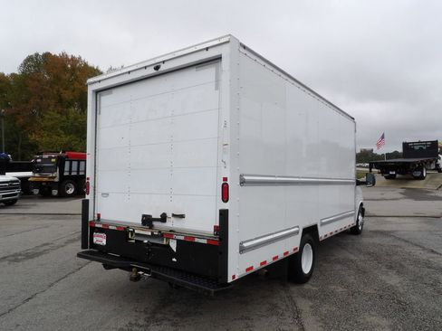 Used 2021 GMC Savana 3500 Extended w/ Power Convenience Package image 7
