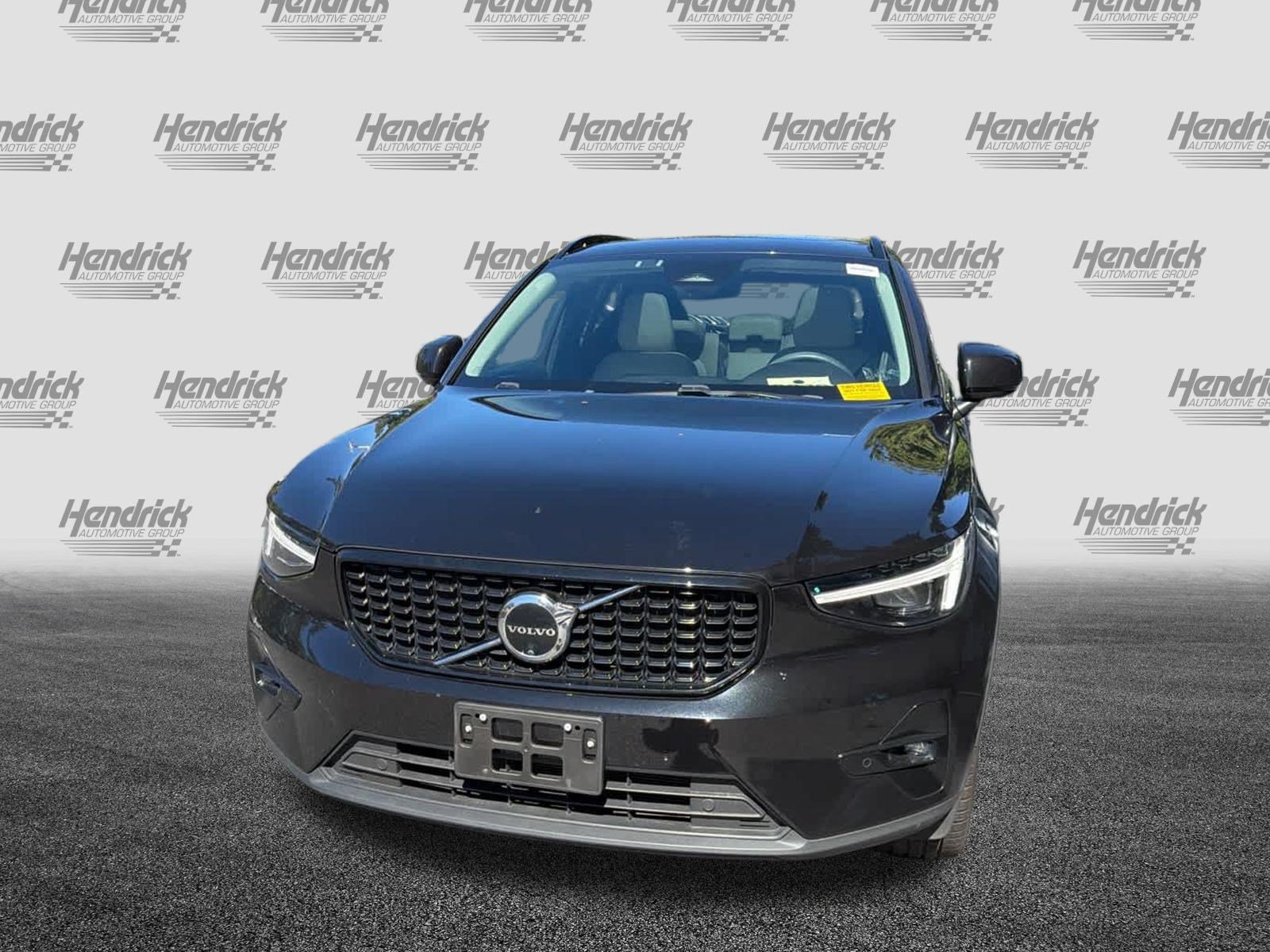 Used 2024 Volvo XC40 B5 Ultimate w/ Protection Package Premier AWD/4WD image 7