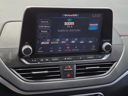 Used 2021 Nissan Altima 2.5 SR image 19