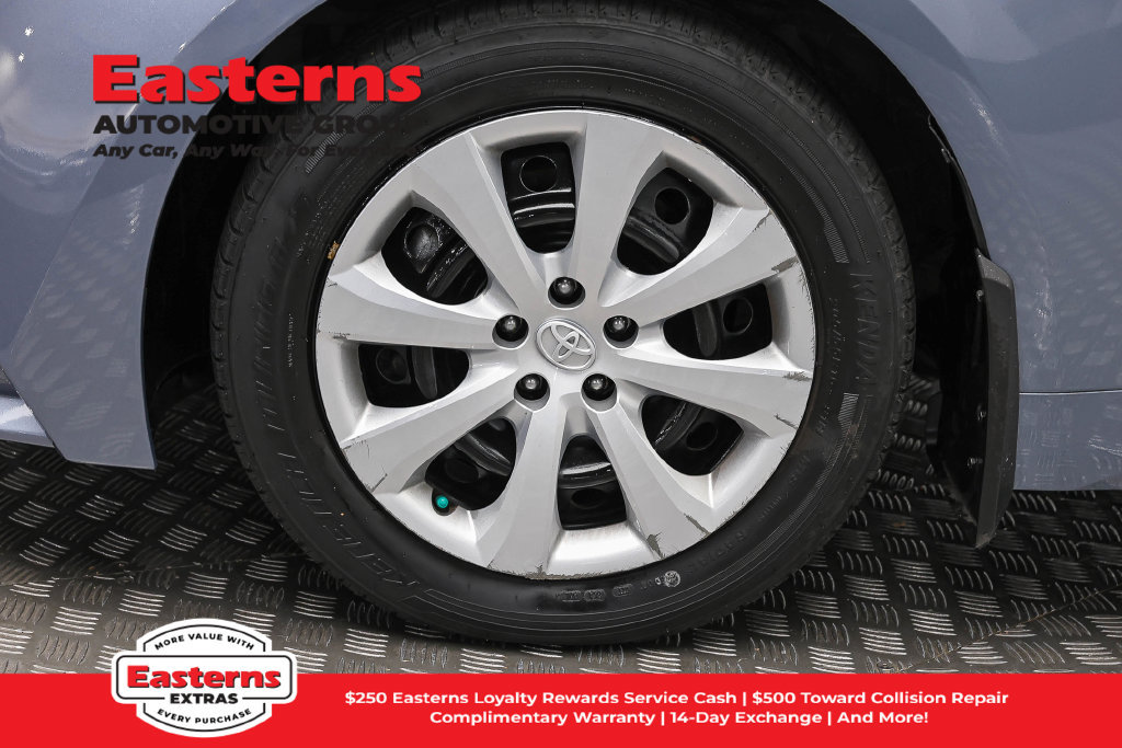 Used 2024 Toyota Corolla LE FWD image 32