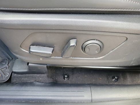 Used 2023 Kia Sorento EX image 18