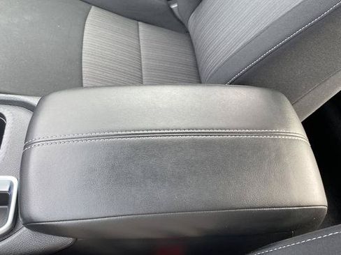 Used 2023 Nissan Sentra SV FWD image 19