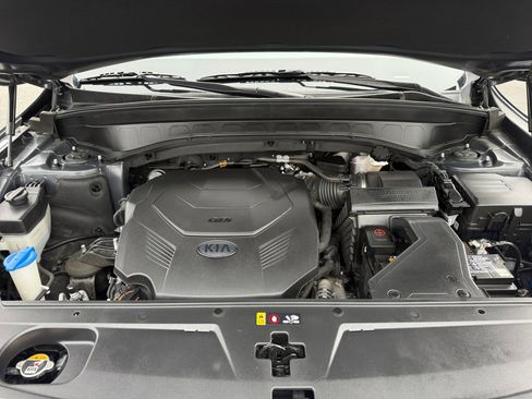 Certified 2020 Kia Telluride LX image 20