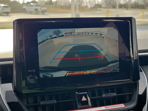 Used 2025 Toyota Corolla SE image 27