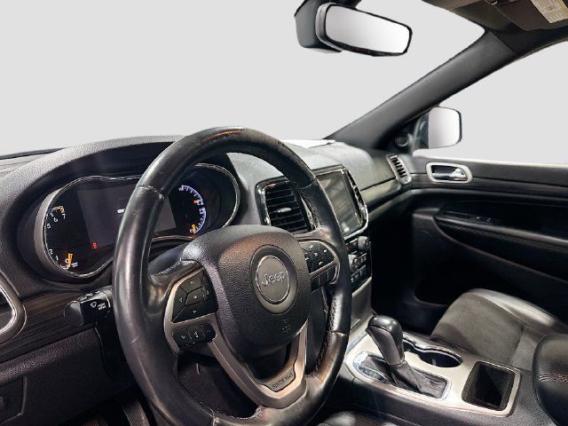 Used 2019 Jeep Grand Cherokee Altitude AWD/4WD image 10