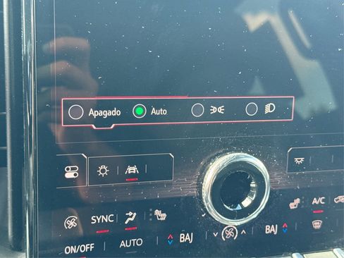 Used 2024 GMC Acadia Elevation w/ Trailering Package image 25