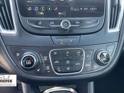 Used 2024 Chevrolet Malibu LT image 30