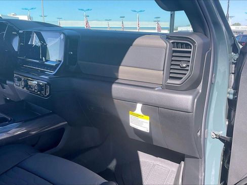 New 2026 Chevrolet Silverado 2500 ZR2 w/ LPO, Dark Essentials Package AWD/4WD image 27