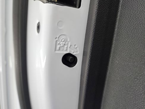 Used 2022 Chevrolet Silverado 2500 High Country w/ Safety Package II image 50