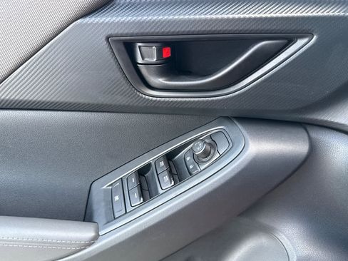 Used 2025 Subaru Crosstrek 2.0i Premium w/ Popular Package #3 image 10