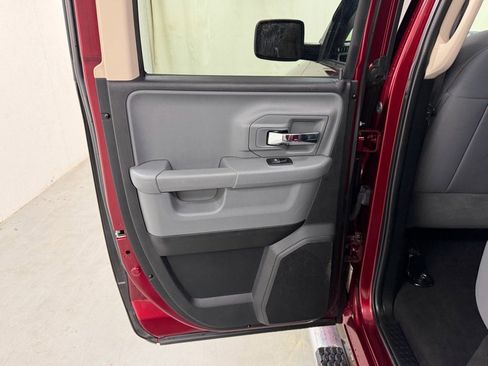 Used 2017 RAM 1500 Classic SLT image 15