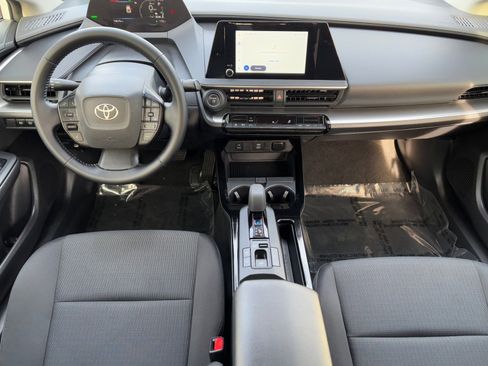 Used 2024 Toyota Prius LE image 15