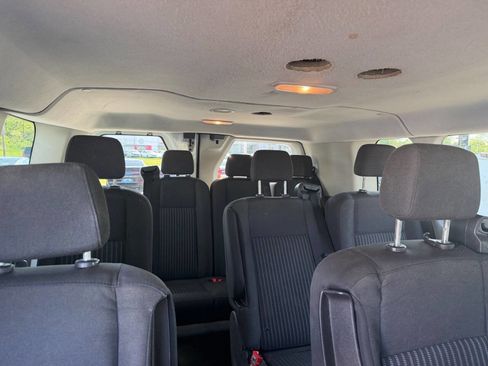 Used 2017 Ford Transit 350 XLT RWD image 7