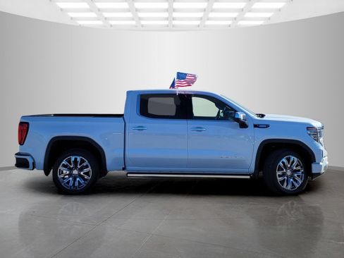 New 2026 GMC Sierra 1500 Denali w/ Denali Reserve Package AWD/4WD image 3