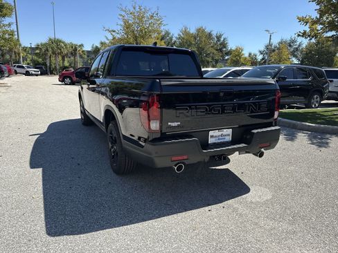 Used 2026 Honda Ridgeline Black Edition image 4