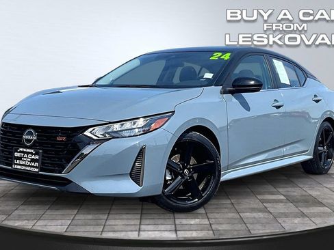 Used 2024 Nissan Sentra SR w/ SR Premium Package FWD image 12