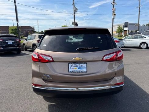 Used 2019 Chevrolet Equinox LT FWD image 6