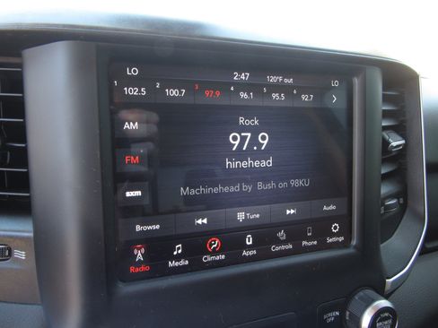 Used 2020 RAM 1500 Big Horn AWD/4WD image 18