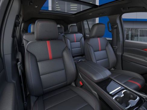 New 2026 Chevrolet Traverse RS w/ LPO, Floor Liner Package AWD/4WD image 40