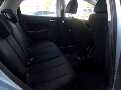 Used 2013 MAZDA MAZDA2 Sport image 37