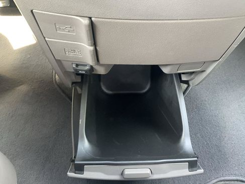Used 2015 Honda Odyssey EX image 16