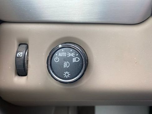 Used 2016 GMC Yukon SLT RWD image 30