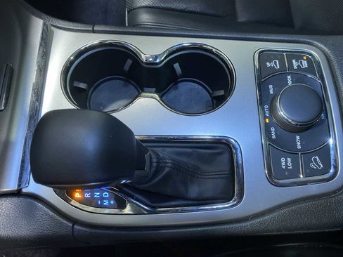 Used 2018 Jeep Grand Cherokee High Altitude image 17