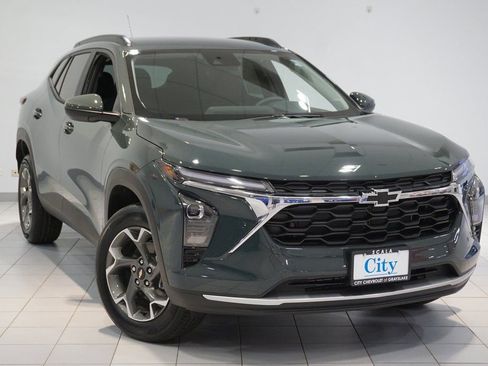 New 2026 Chevrolet Trax LT image 4