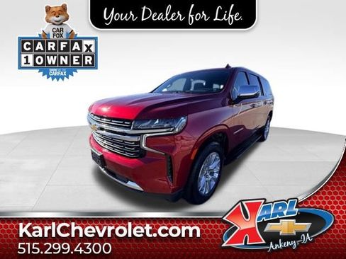 Used 2024 Chevrolet Suburban Premier image 1