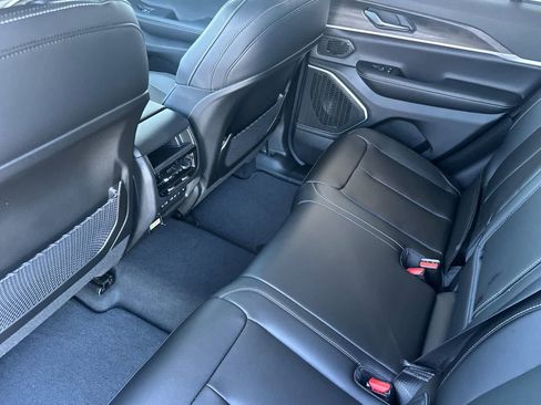 New 2026 Jeep Grand Cherokee Limited image 4