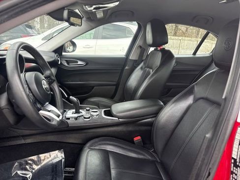 Used 2021 Alfa Romeo Giulia Sprint w/ Cold Weather Package image 29