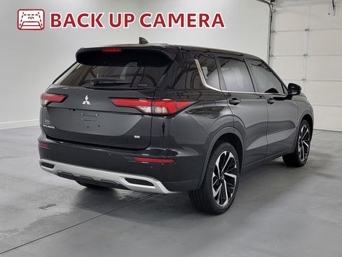 Used 2023 Mitsubishi Outlander SE image 9