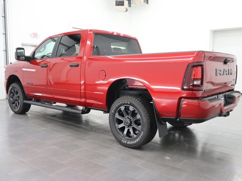 Used 2026 RAM 2500 Big Horn AWD/4WD image 6