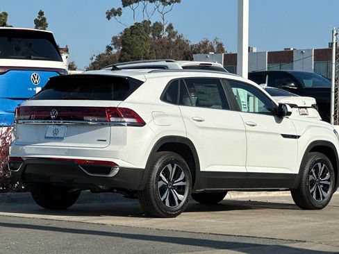 New 2026 Volkswagen Atlas Cross Sport SE AWD/4WD image 5