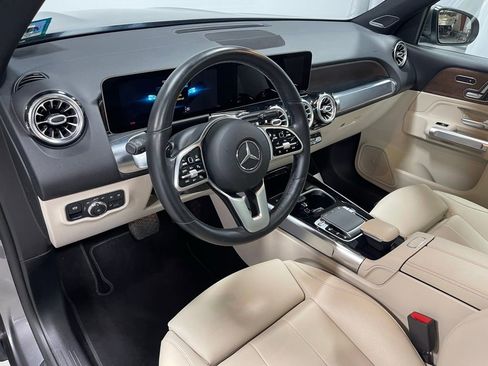 Certified 2020 Mercedes-Benz GLB 250 4MATIC image 21