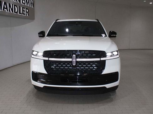 Used 2025 Lincoln Navigator Reserve w/ Jet Appearance Package image 7