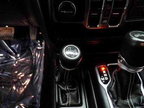 Used 2023 Jeep Wrangler Unlimited Sahara w/ Cold Weather Group image 19