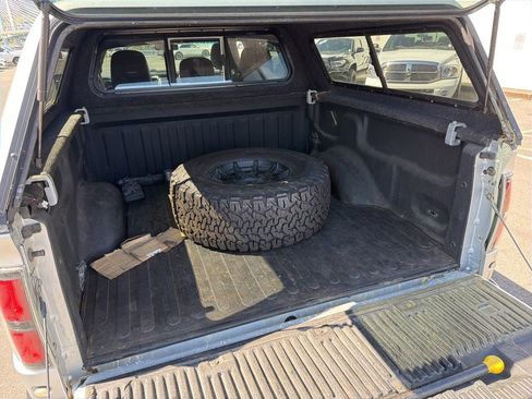 Used 2011 Ford F150 Raptor w/ SVT Exterior Graphics Pkg image 7