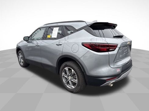Used 2024 Chevrolet Blazer LT image 7