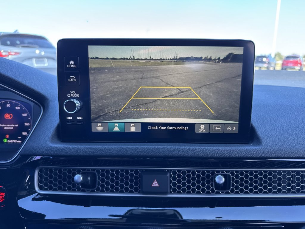 Used 2022 Honda Civic Touring image 17